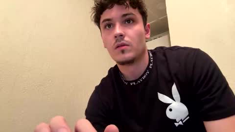 Snapshot of yungstudbev chatting on October 1, 12:43 am yungstudbev online show from October 1, 12:43 am