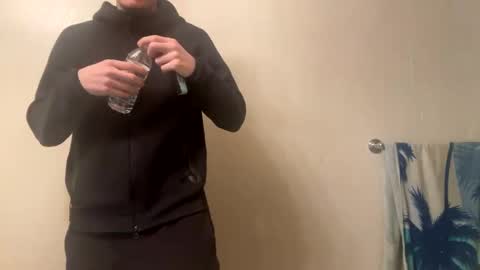 Snapshot of yungstudbev chatting on February 9, 3:22 am yungstudbev online show from February 9, 3:22 am