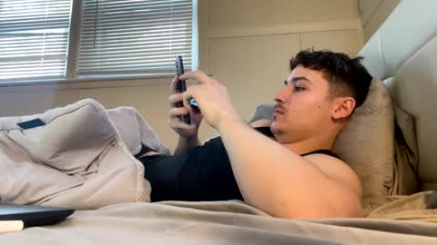 Snapshot of yungstudbev chatting on February 25, 9:26 pm yungstudbev online show from February 25, 9:26 pm