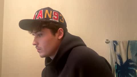 Snapshot of yungstudbev chatting on February 9, 6:54 am yungstudbev online show from February 9, 6:54 am