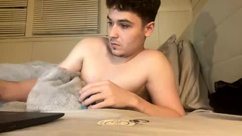 Snapshot of yungstudbev chatting on March 9, 6:06 am yungstudbev online show from March 9, 6:06 am