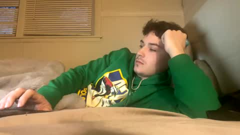 Snapshot of yungstudbev chatting on February 20, 10:37 pm yungstudbev online show from February 20, 10:37 pm