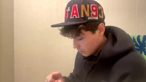 Snapshot of yungstudbev chatting on February 12, 5:15 am yungstudbev online show from February 12, 5:15 am