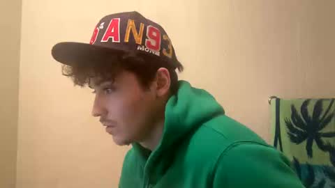 Snapshot of yungstudbev chatting on February 11, 4:11 am yungstudbev online show from February 11, 4:11 am