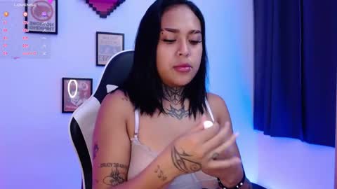 Angelly online show from February 4, 8:18 am