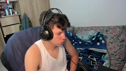 yurii_moody online show from April 13, 9:19 pm