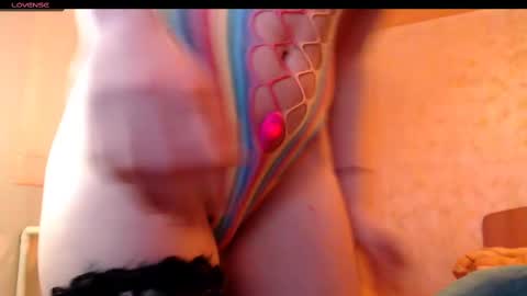 Snapshot of yzza_suave chatting on February 11, 5:18 pm yzza_suave online show from February 11, 5:18 pm