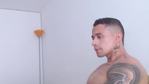 Snapshot of zac_colleng07 chatting on February 5, 7:10 pm Zac Colleng online show from February 5, 7:10 pm