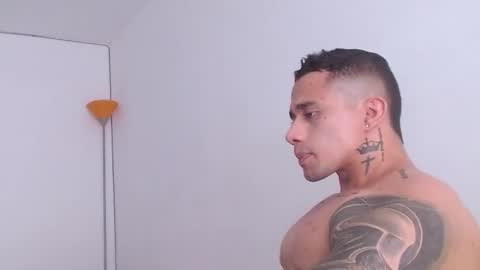 Snapshot of zac_colleng07 chatting on February 15, 10:10 pm Zac Colleng online show from February 15, 10:10 pm