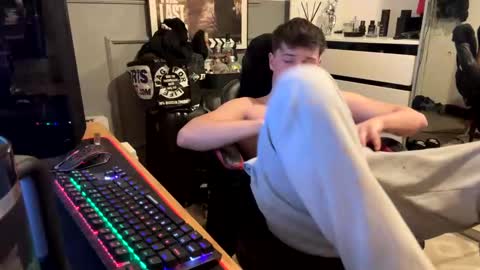 Zachbritboy online show from March 3, 11:35 pm