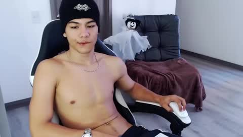 zackss_player online show from October 16, 9:02 pm