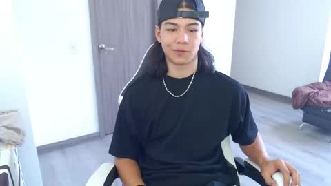 zackss_player online show from October 7, 9:00 pm