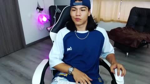 zackss_player online show from October 22, 7:59 pm