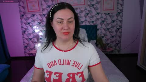 Zafiramoonn online show from April 9, 6:19 am