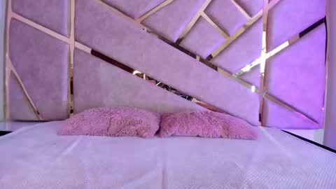 Claire  online show from November 9, 7:27 pm