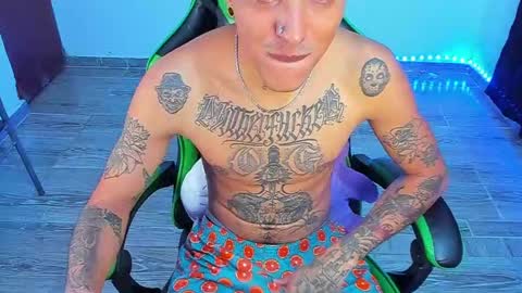 BiG Zafiro online show from May 7, 12:34 pm