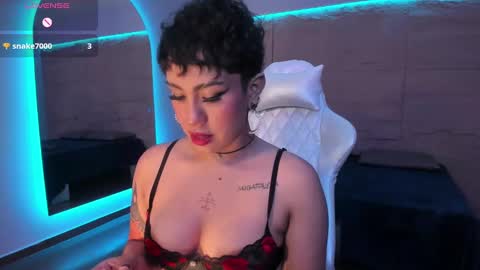 Snapshot of zaha_rose chatting on September 25, 5:20 pm Zaha online show from September 25, 5:20 pm