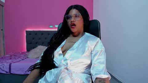 zahra_rose online show from November 22, 8:51 pm