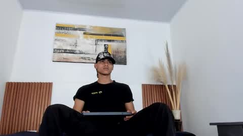 Zander online show from November 21, 1:31 pm