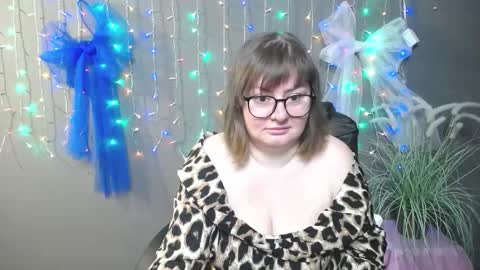 zannadreil online show from November 15, 7:37 pm