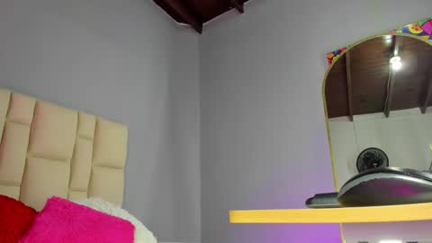 zaphiro__sky online show from February 16, 8:45 am