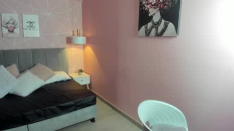 Zara Sweet  online show from February 4, 1:04 pm