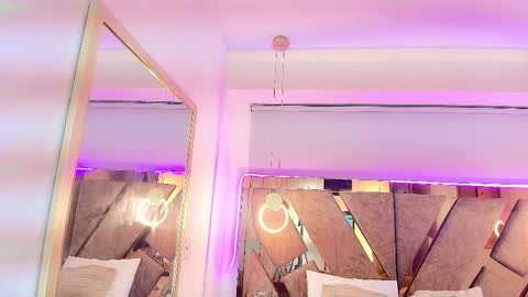 Zarah Andrews online show from December 18, 12:22 pm