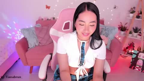 Snapshot of zaratorres_ chatting on October 23, 10:50 am Zara online show from October 23, 10:50 am