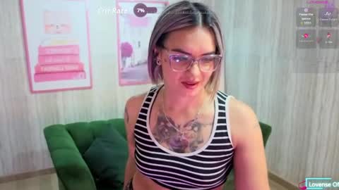 Isabella online show from April 14, 1:14 pm