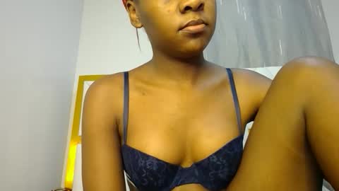 zariah online show from June 6, 10:37 pm
