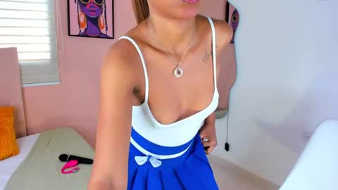 zeendaya  online show from June 10, 3:44 pm