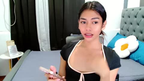 Zo online show from March 2, 7:34 pm