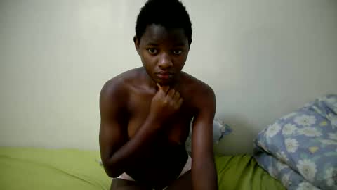 zellah online show from February 9, 11:36 am