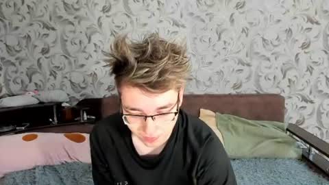 Ethan online show from May 23, 3:35 am