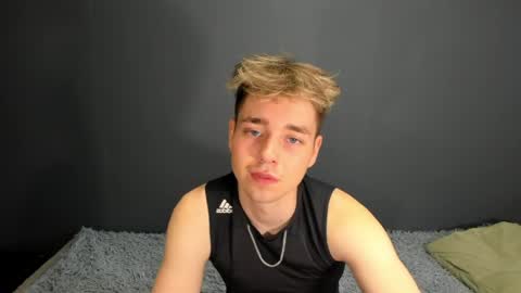 Ethan online show from May 7, 2:40 am