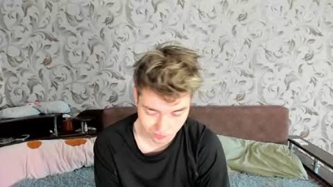 Ethan online show from May 20, 3:25 am