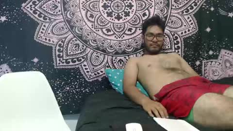 zeus693769 online show from May 18, 3:16 am