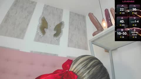 ZHAMIRA  ANDRES online show from March 10, 11:18 pm