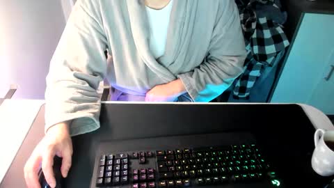 ziemlichflutschig online show from February 17, 2:53 am