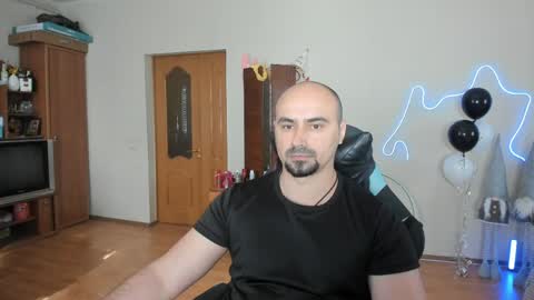 Ziesh online show from April 30, 1:05 pm