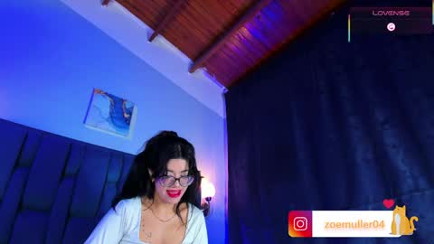 zoe_axel1 online show from May 30, 5:22 pm