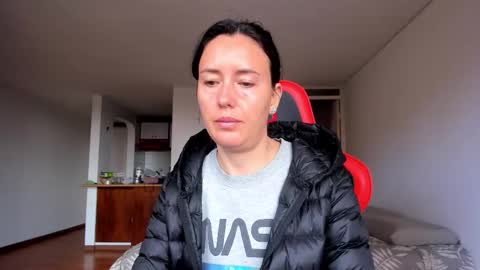 ZOE online show from October 26, 8:41 pm