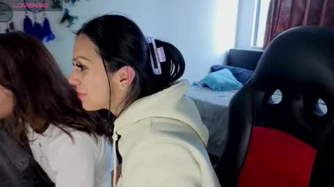 ZOE online show from March 29, 2:51 pm