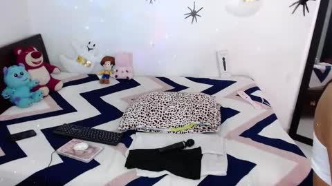 Snapshot of zoe_lane_ chatting on October 12, 3:48 pm zoe online show from October 12, 3:48 pm
