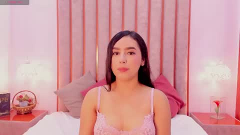 Zoe Monrow online show from July 22, 12:51 pm