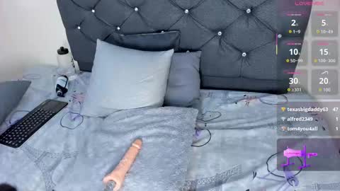 Zoe online show from October 2, 11:03 pm