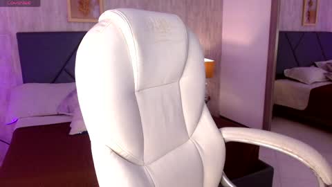 zoeecarter_ online show from May 17, 12:14 pm