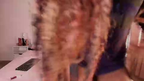 ZoeDreams online show from June 10, 7:57 pm