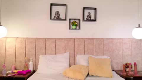 Ale  online show from March 6, 3:22 pm