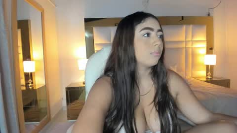 zoei_moon online show from February 16, 6:39 pm